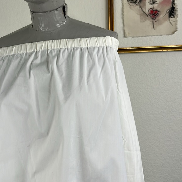 Lafayette 148 New York Sea Amy Off Shoulder Blouse in White Poplin - Picture 3 of 10